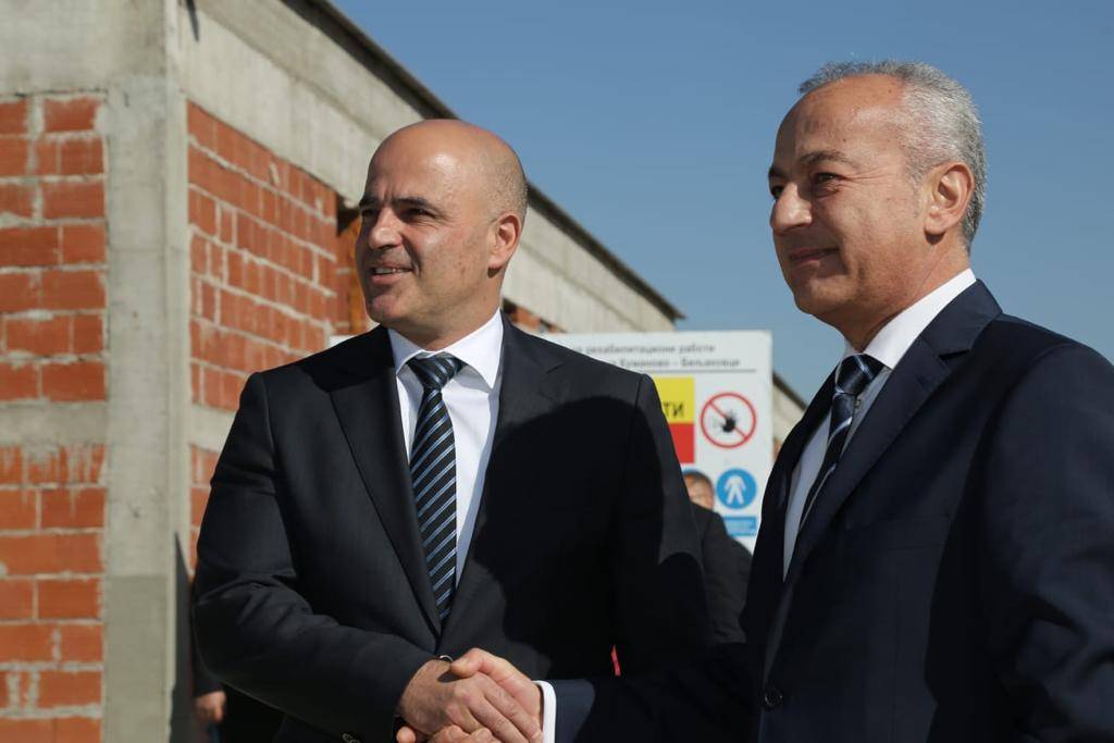  Гълъб Донев и Димитър Ковачевски 